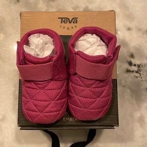 Teva Ember Moccasin Infant Size 2/3